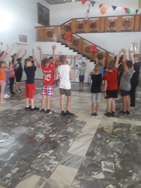 den Rossii 9
